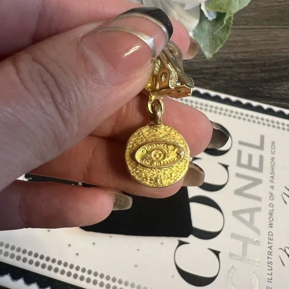Chanel Vintage Gold CC Logo Faux Pearl Dangle Clip On Earrings